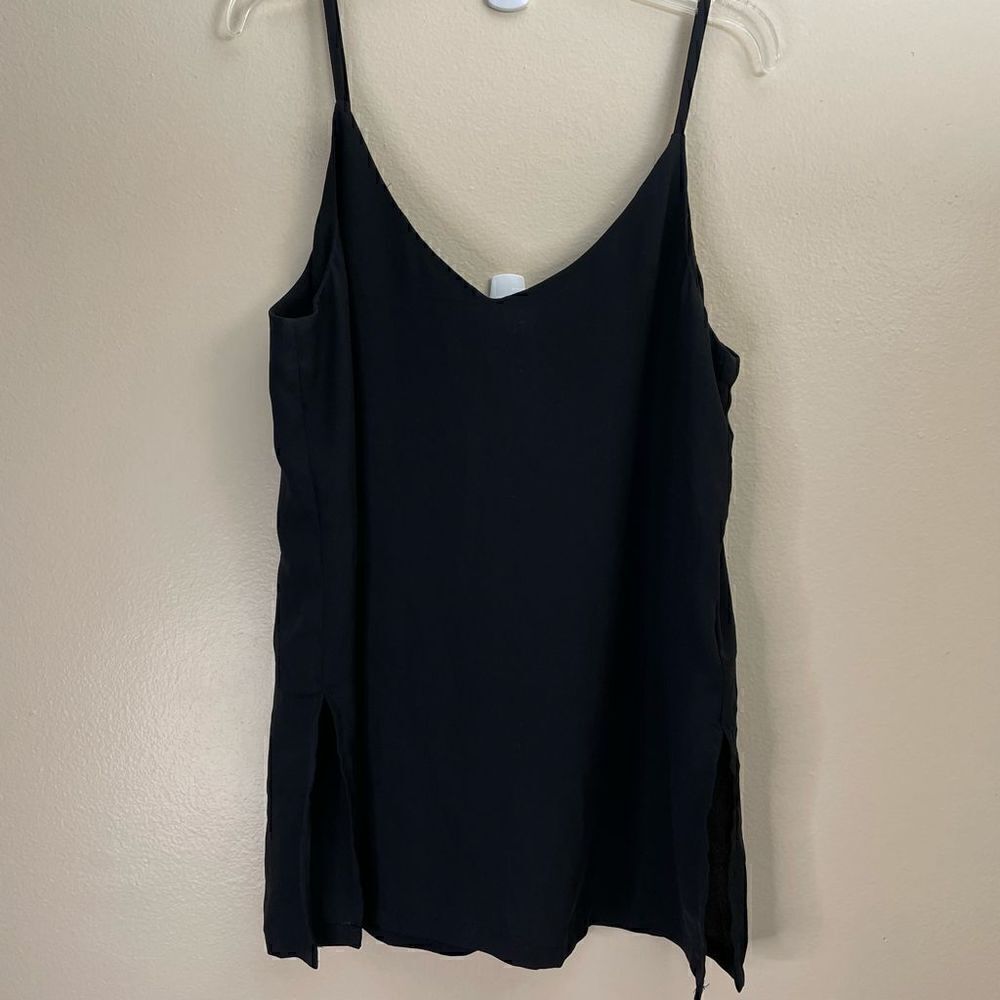 NEW! H&M | Medium| Flowy| Lightweight| Sheer| Side Slits - Picture 8 of 9